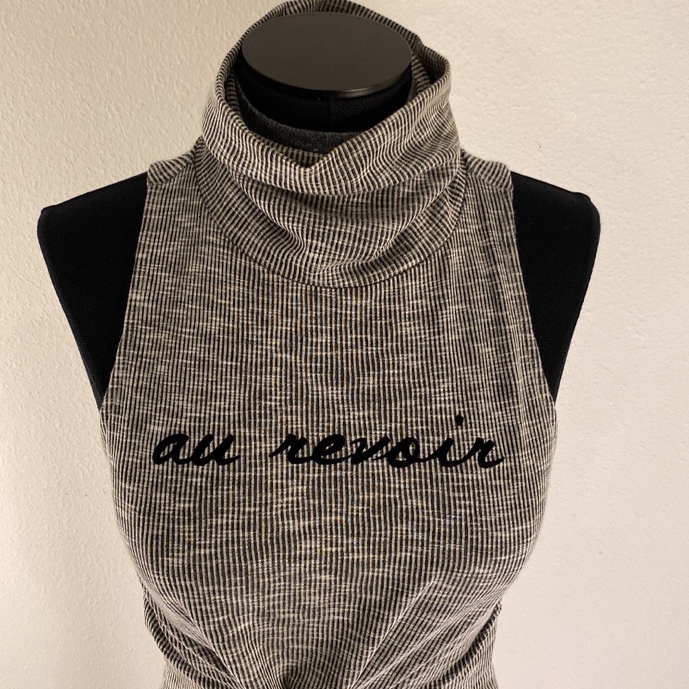 Au revoir Turtle Neck Top